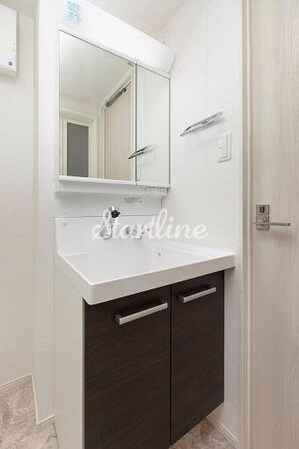 アルテシモアクレの物件内観写真